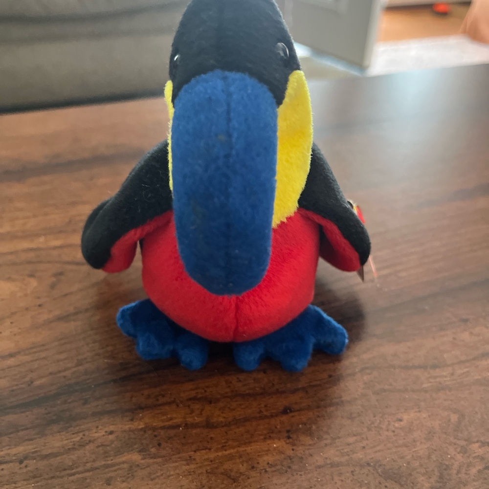 Ty Stuffed Toucan - Black, Blue, Red, Yellow. Name Kiwi